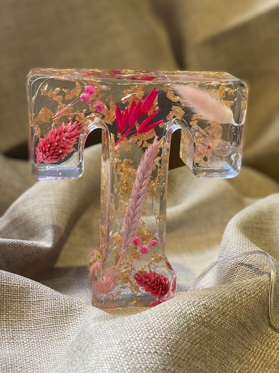 🌸Handmade Floral Resin Home Decor/ Night Light